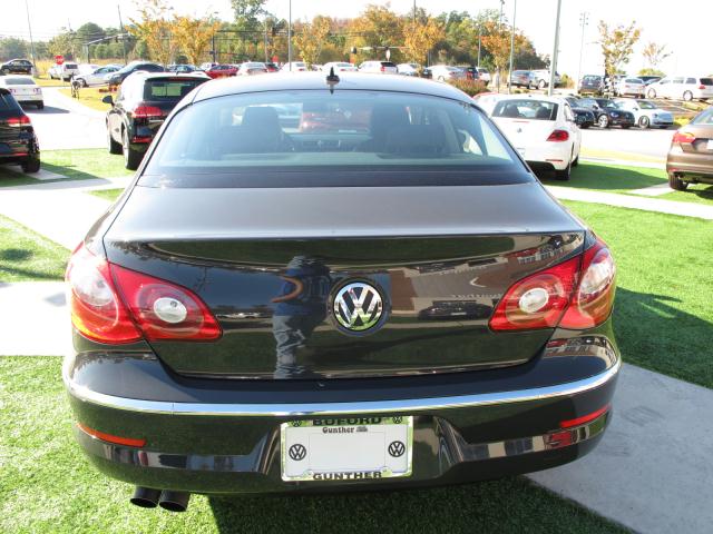 Volkswagen CC 2012 photo 3