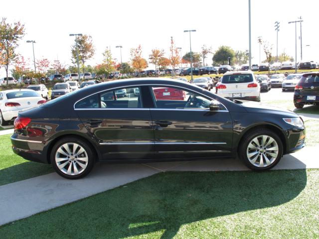 Volkswagen CC 2012 photo 5