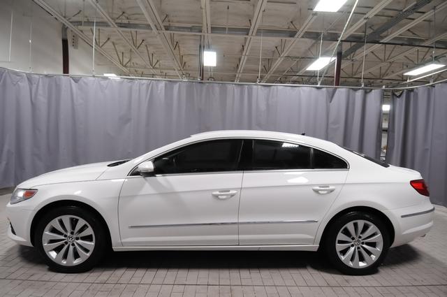 Volkswagen CC 2012 photo 1