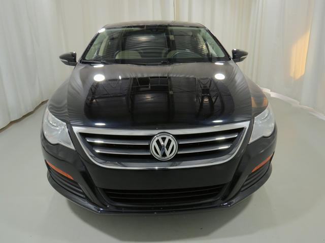 Volkswagen CC 2012 photo 1