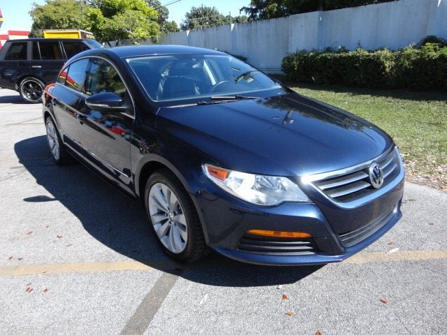 Volkswagen CC 2012 photo 2