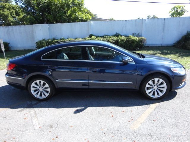 Volkswagen CC 2012 photo 3