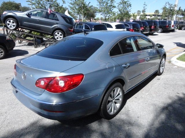 Volkswagen CC 2012 photo 4