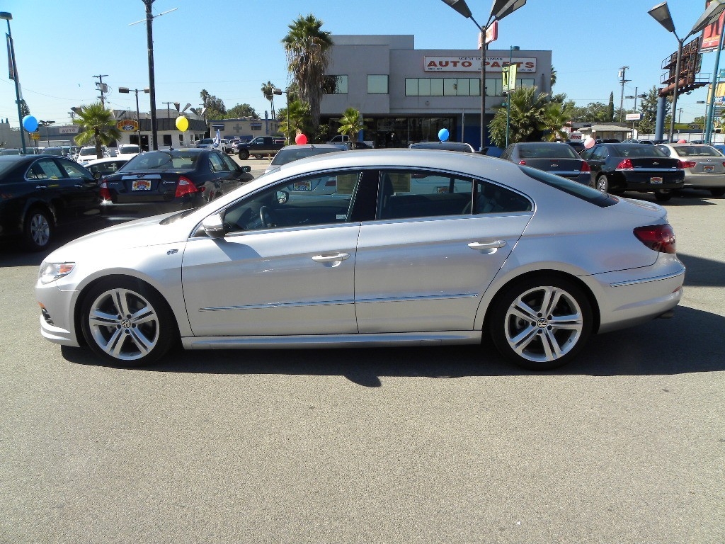 Volkswagen CC 2012 photo 2