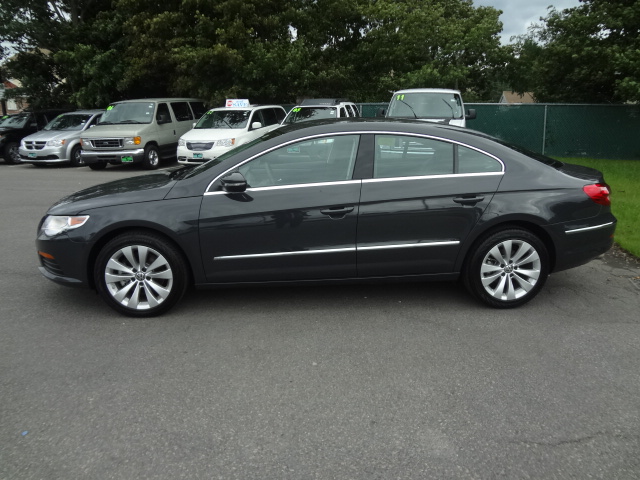 Volkswagen CC 2012 photo 1