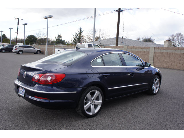 Volkswagen CC 2012 photo 4