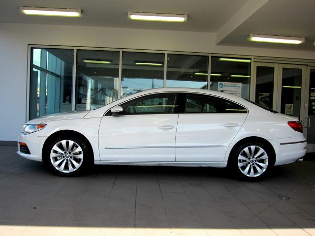 Volkswagen CC 2012 photo 1