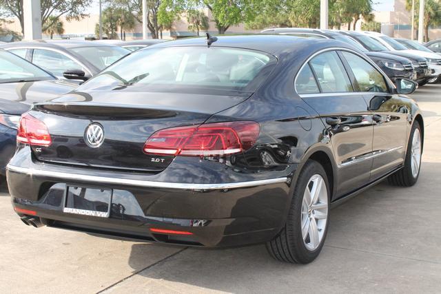 Volkswagen CC 2013 photo 2