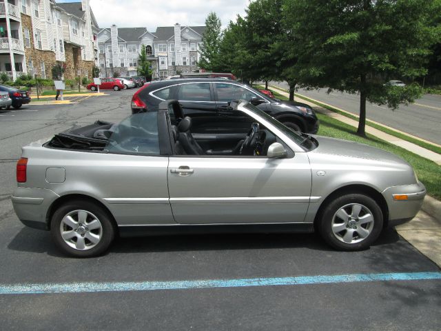 Volkswagen Cabrio 2001 photo 1