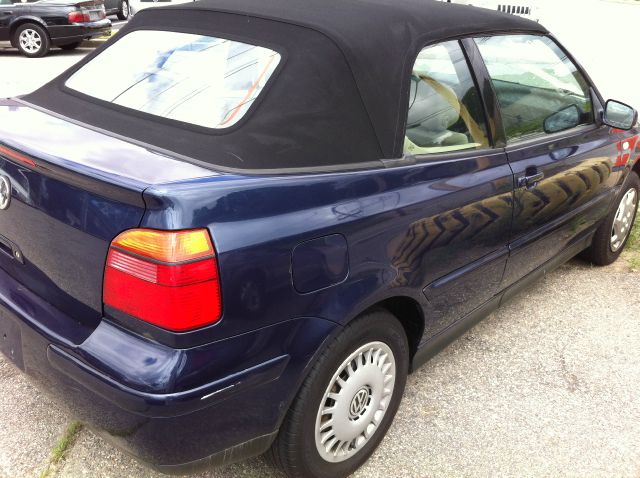 Volkswagen Cabrio S Sedan Convertible