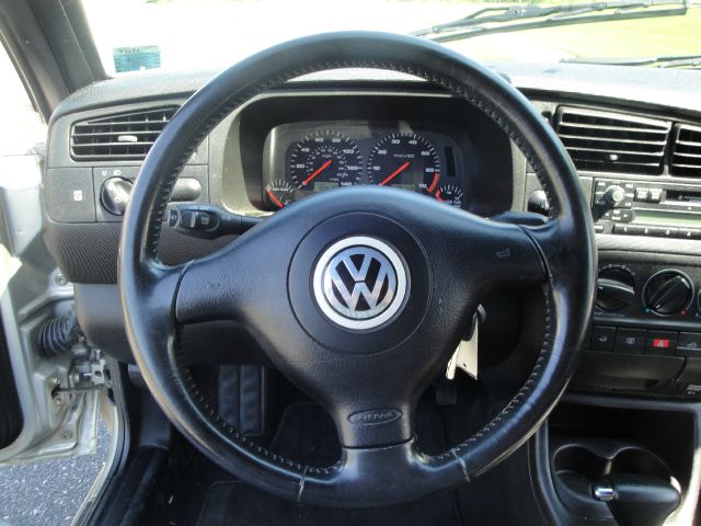 Volkswagen Cabrio 2001 photo 2