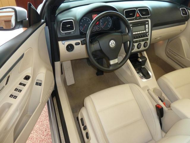 Volkswagen Eos 2009 photo 2