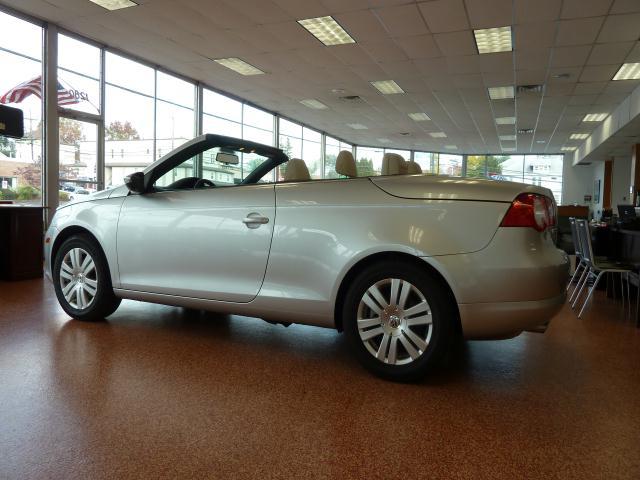 Volkswagen Eos 2009 photo 5