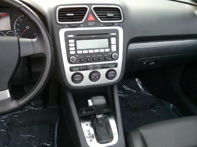 Volkswagen Eos 2009 photo 3