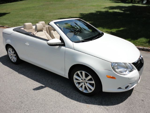 Volkswagen Eos 2010 photo 1