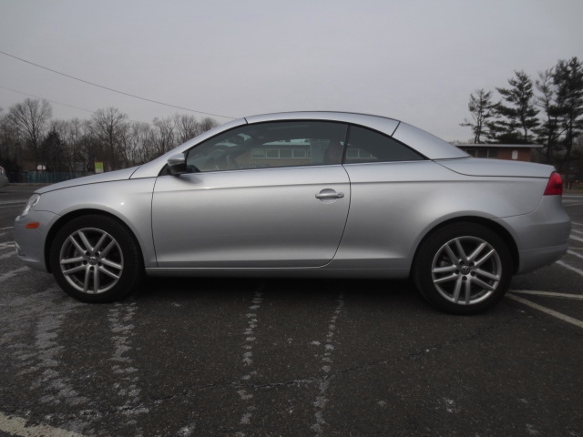 Volkswagen Eos 2011 photo 5