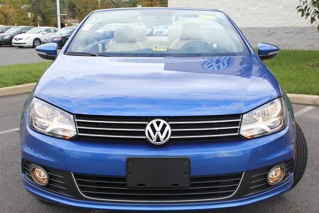 Volkswagen Eos 2012 photo 1