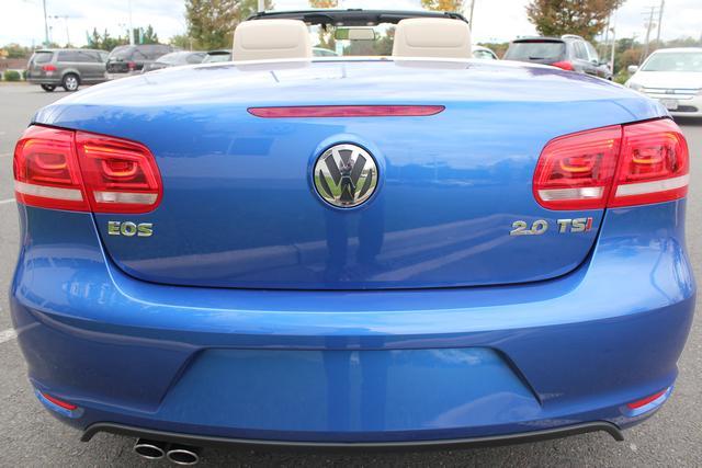 Volkswagen Eos 2012 photo 5