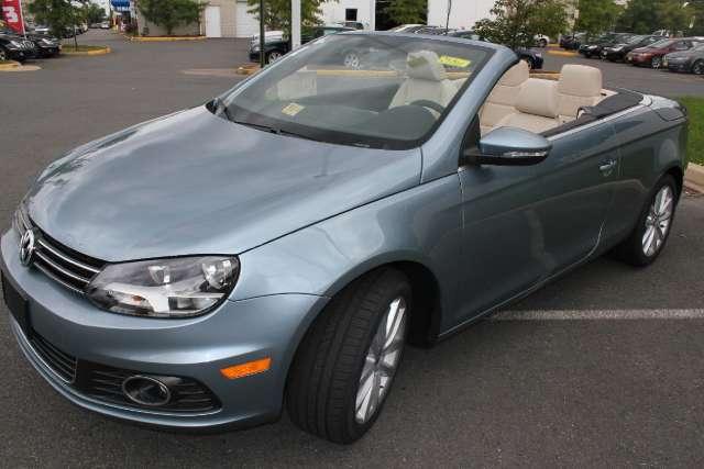 Volkswagen Eos 2012 photo 1