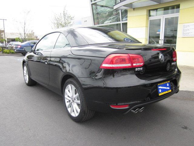 Volkswagen Eos 2012 photo 2