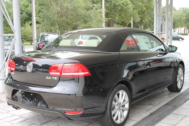 Volkswagen Eos 2013 photo 1