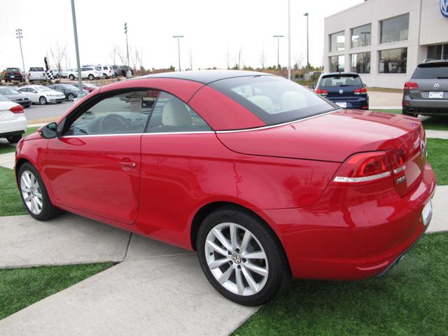 Volkswagen Eos 2013 photo 2