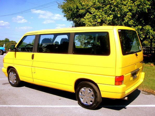 Volkswagen EuroVan 1993 photo 1