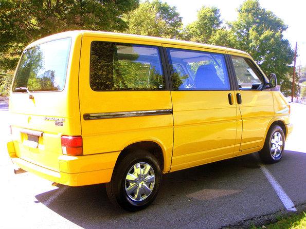 Volkswagen EuroVan 1993 photo 3