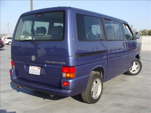 Volkswagen EuroVan 1999 photo 1