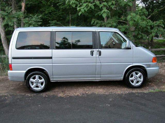 Volkswagen EuroVan 2001 photo 72