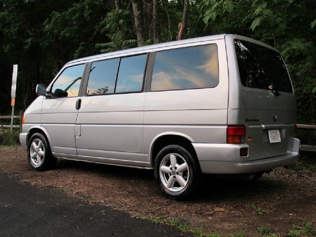 Volkswagen EuroVan 2001 photo 81