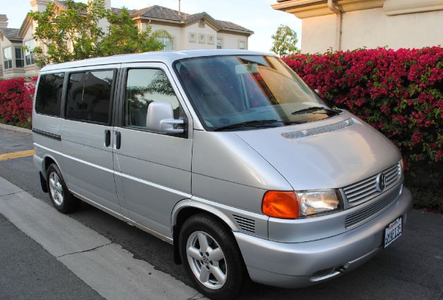 Volkswagen EuroVan 2001 photo 1