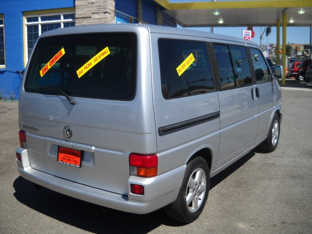 Volkswagen EuroVan 2003 photo 1