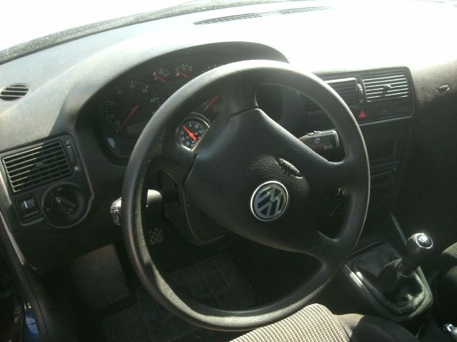 Volkswagen GTI 2002 photo 2