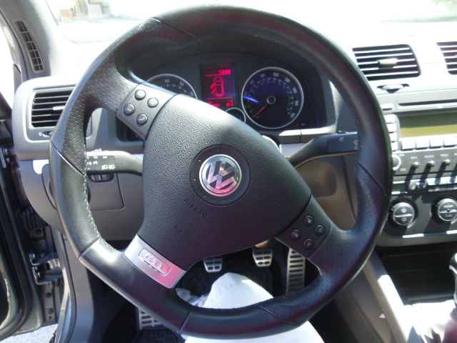 Volkswagen GTI 2007 photo 17