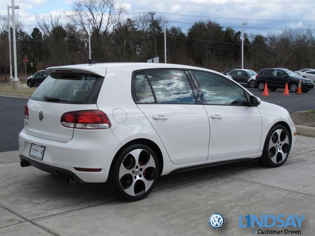 Volkswagen GTI 2010 photo 1