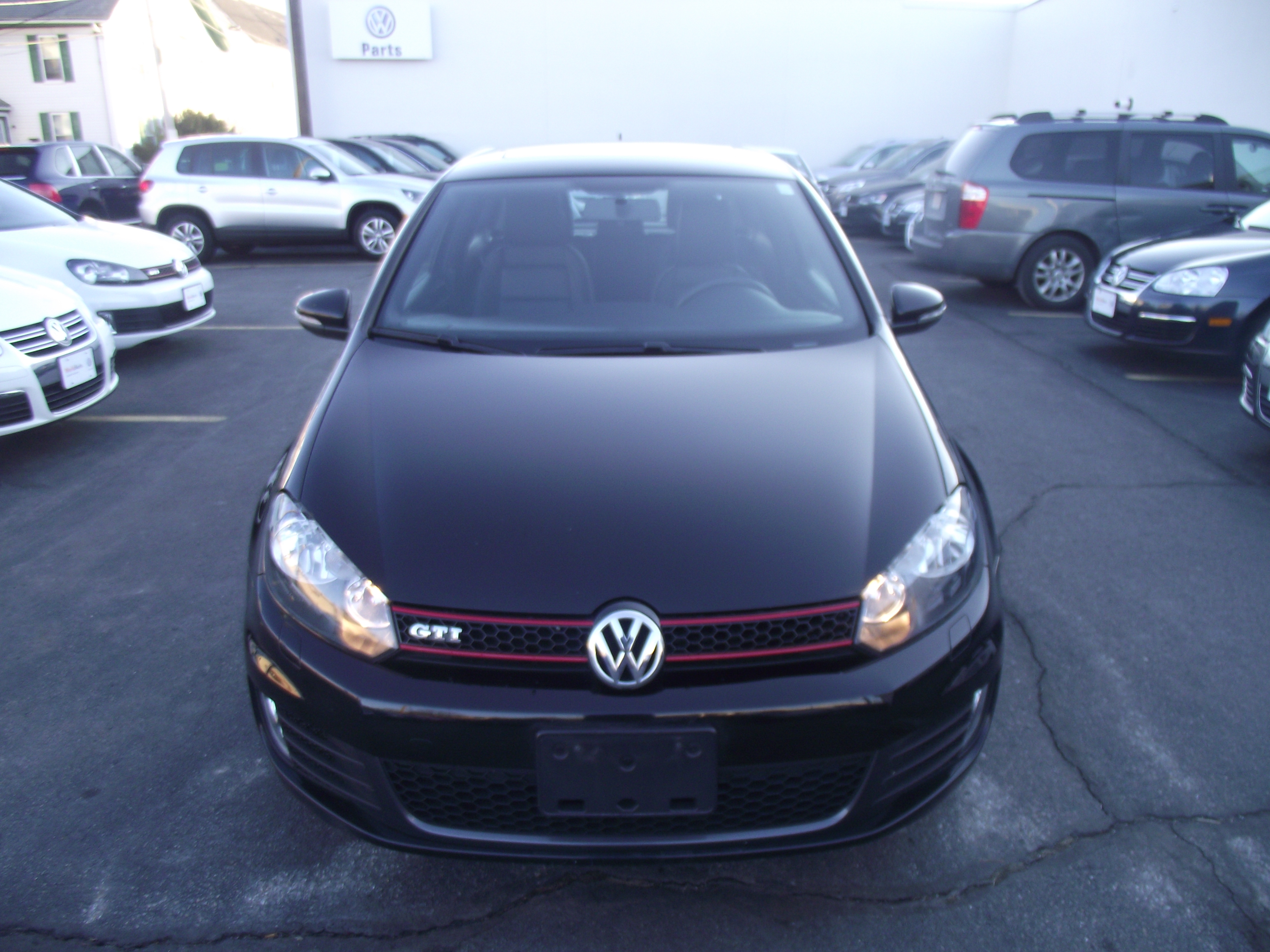 Volkswagen GTI 2010 photo 1