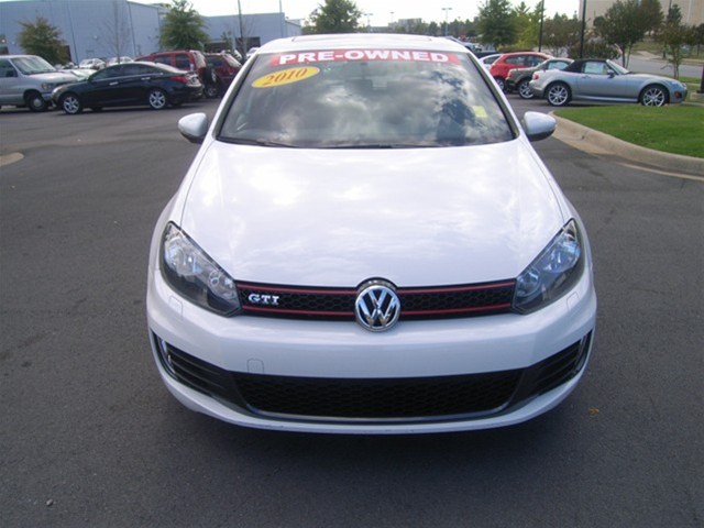 Volkswagen GTI 2010 photo 3