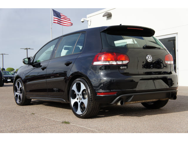 Volkswagen GTI 2010 photo 5