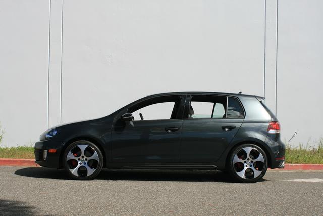 Volkswagen GTI 2010 photo 1