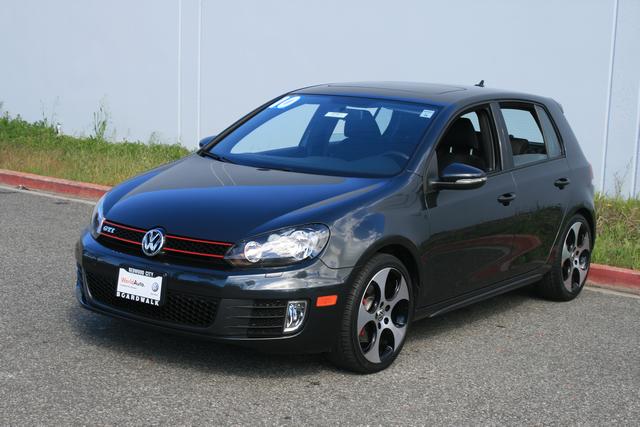 Volkswagen GTI 2010 photo 2