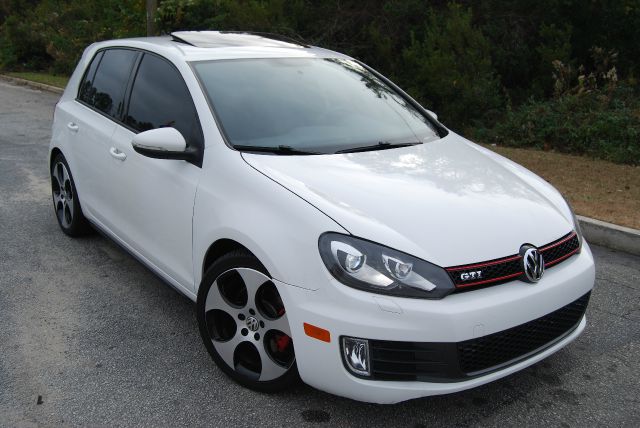 Volkswagen GTI 2010 photo 1