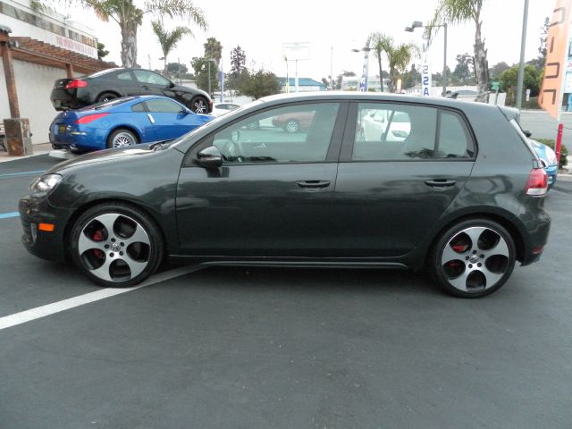 Volkswagen GTI 2010 photo 25