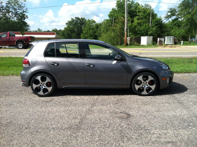 Volkswagen GTI 2011 photo 2