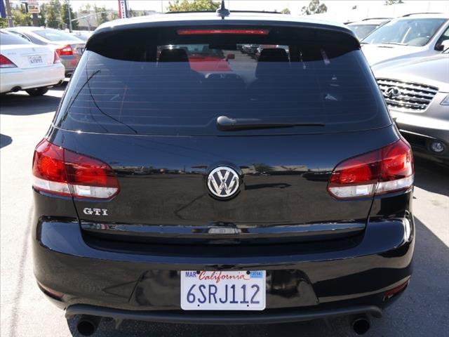 Volkswagen GTI 2011 photo 1