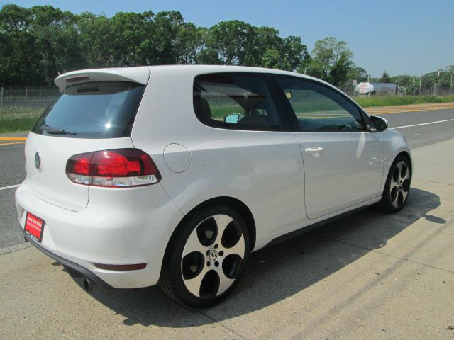 Volkswagen GTI 2011 photo 13