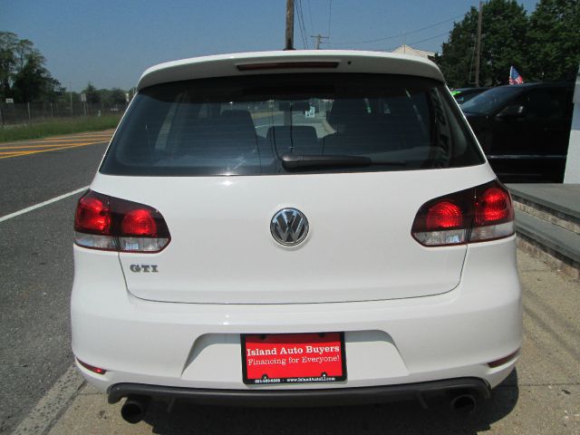 Volkswagen GTI 2011 photo 8