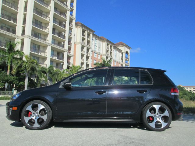 Volkswagen GTI 2011 photo 3