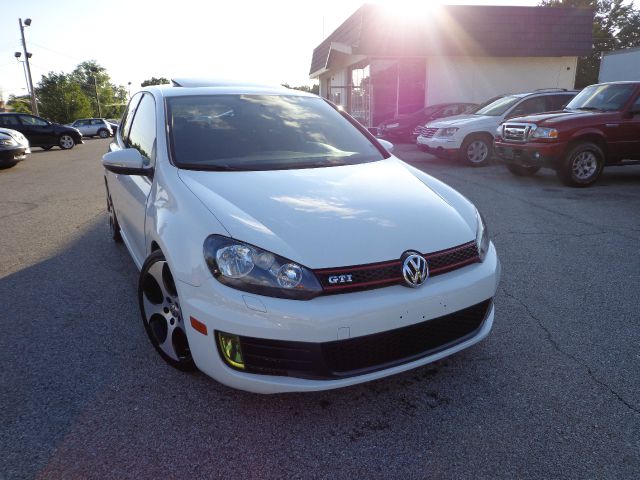 Volkswagen GTI 2011 photo 4