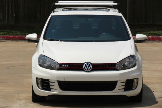 Volkswagen GTI 2011 photo 3